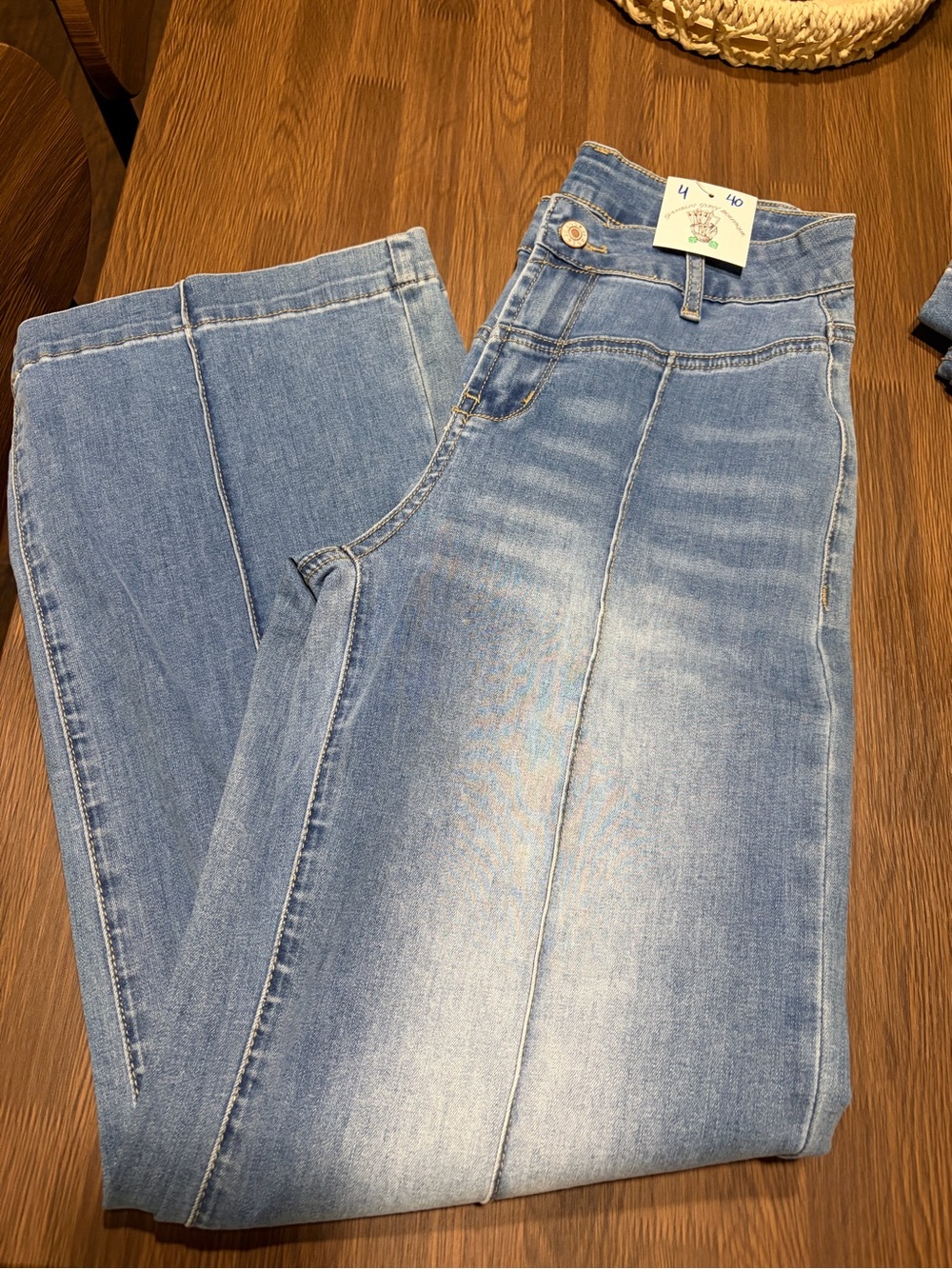 Light Blue Women’s flare-Leg Jeans